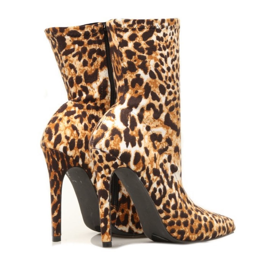 Leopard Print✨Heeled Bootie - Picture 2 of 8